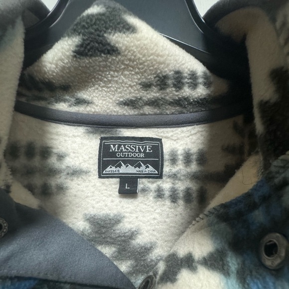 Button Up Winter Cute Sweater Perfect with tights underneath - Picture 3 of 3